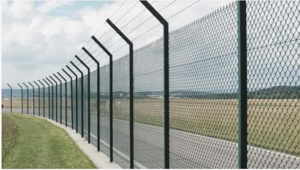 http://Security%20Mesh%20Fence%20Qatar
