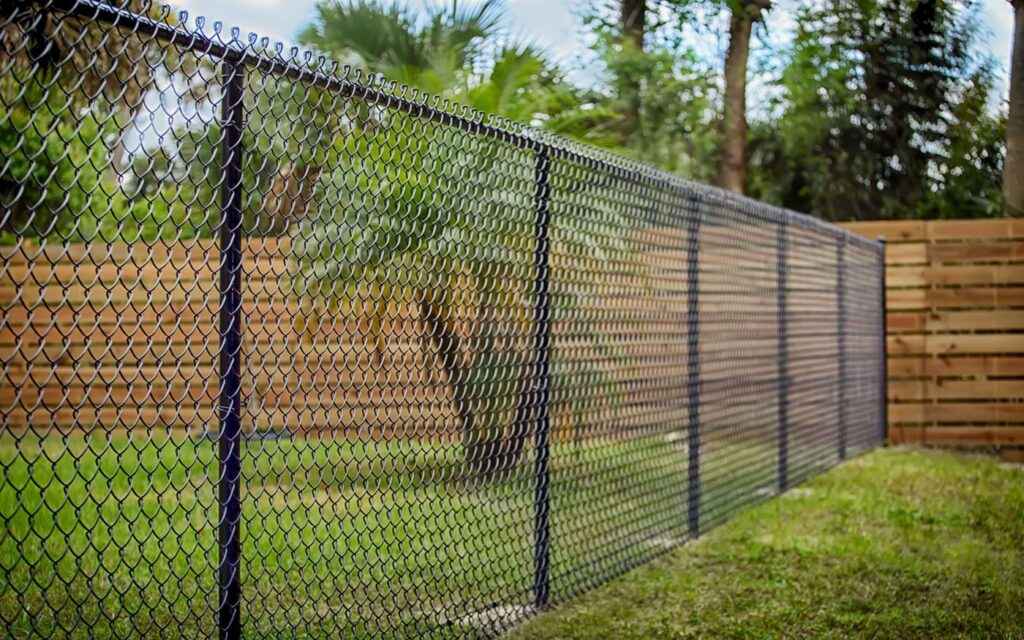 http://Security%20Mesh%20Fencing%20Supplier%20in%20Qatar